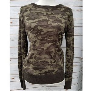 🌻Camo sweater